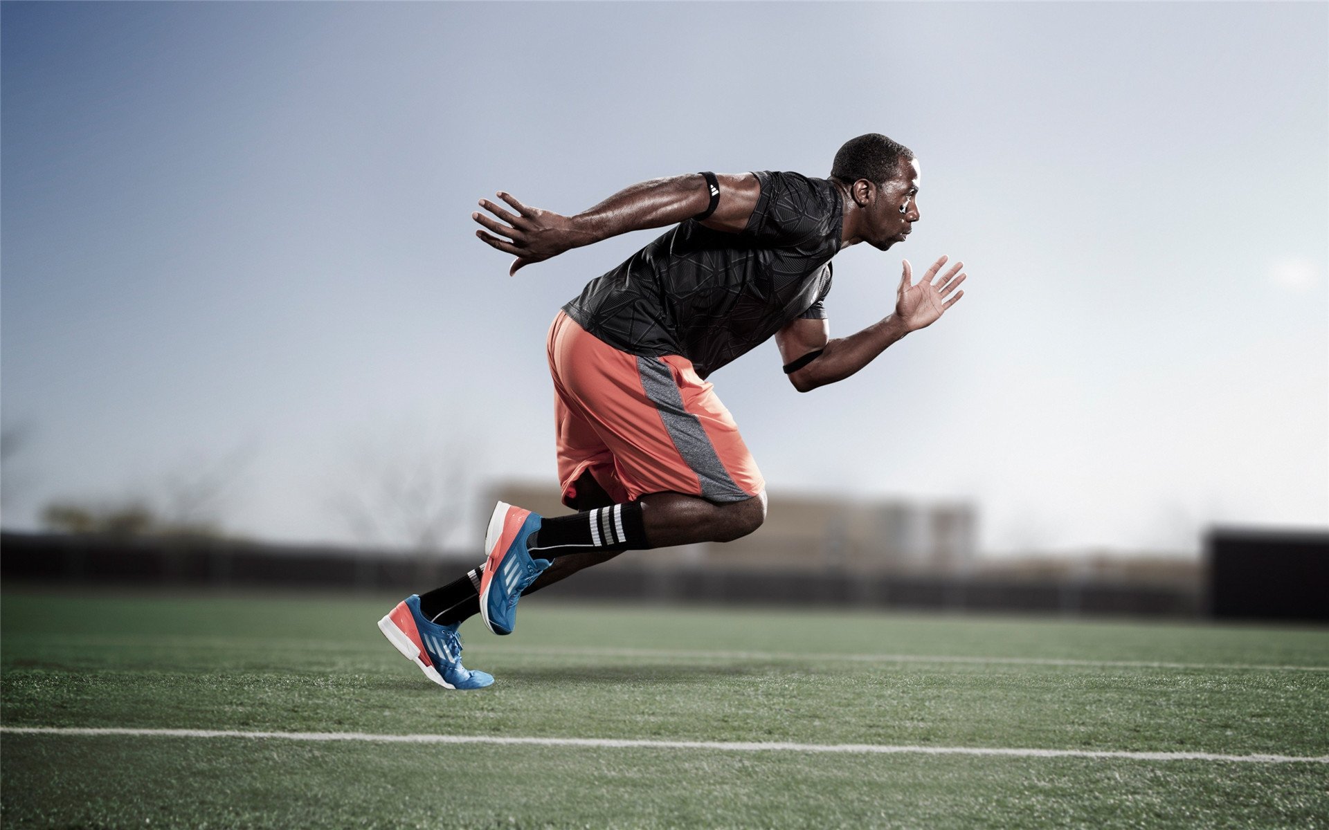 麦肯齐：全黑队的“闪电”，用速度冲破对方防线